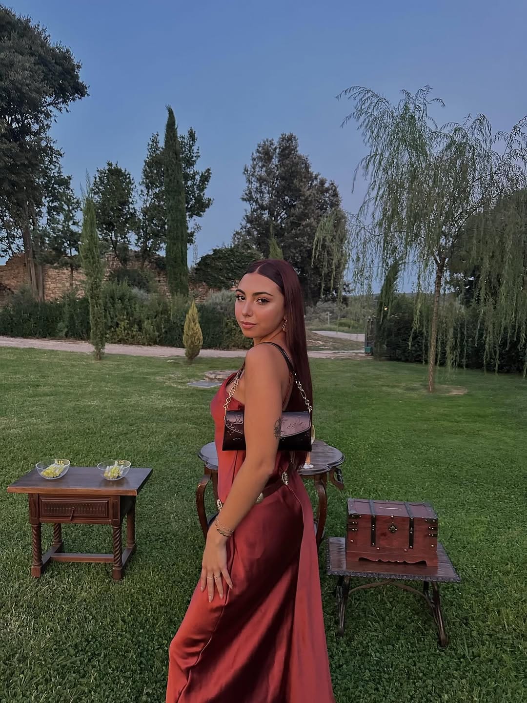 Post 8 by 🌙LALI on Instagram (carousel)