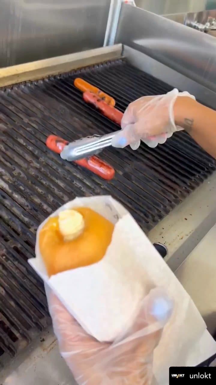 Post 10 by TIKI’S on Instagram (video)