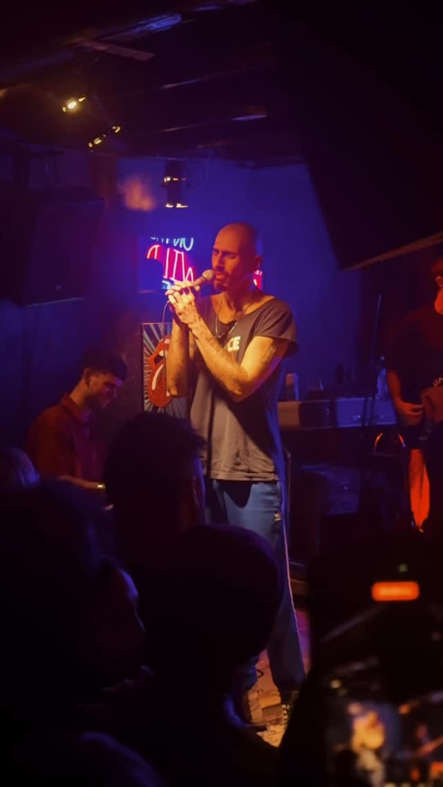 Post 2 by Ruido Cassette on Instagram (video)
