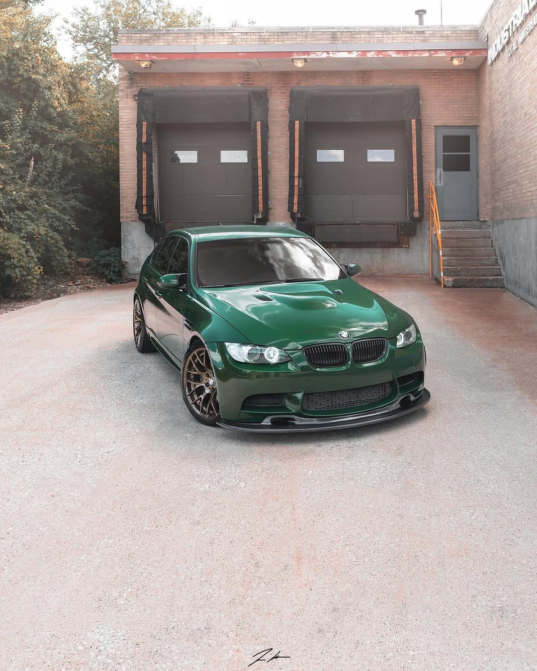 Post 1 by @n55_335 on Instagram (image)