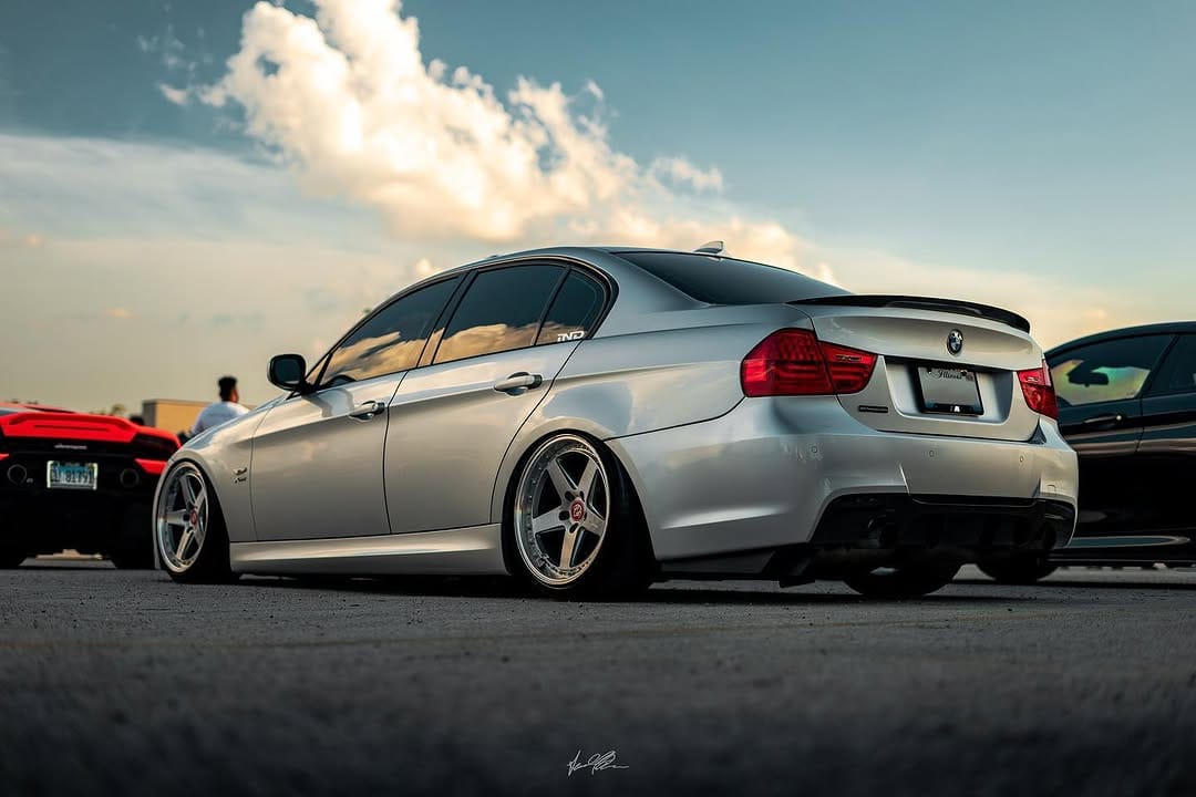 Post 7 by @n55_335 on Instagram (image)