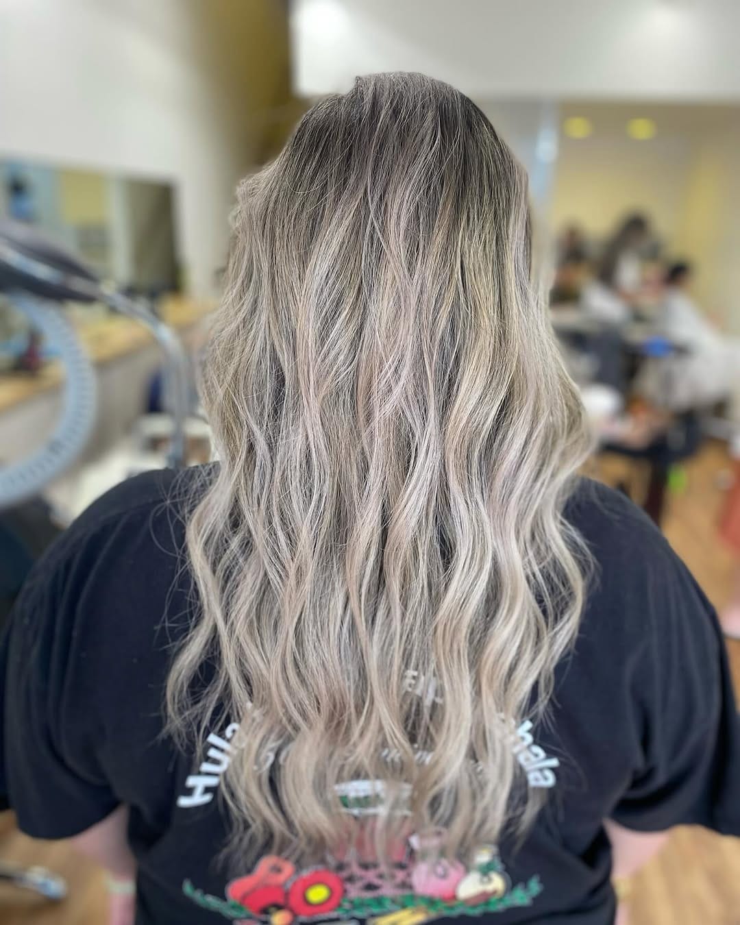 Post 3 by M-IRROR SALON on Instagram (image)