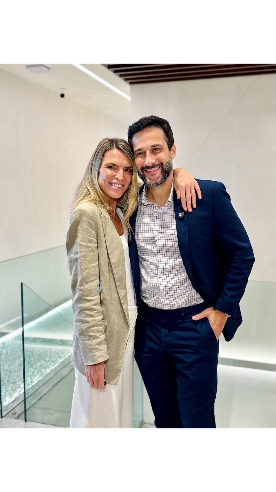 Post 10 by Dra.Stéphanie Carones, M.D. on Instagram (video)