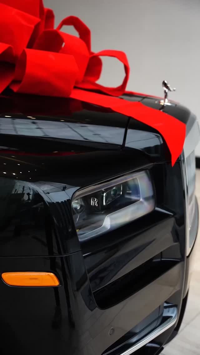 Post 2 by Rolls-Royce Motor Cars Houston on Instagram (video)