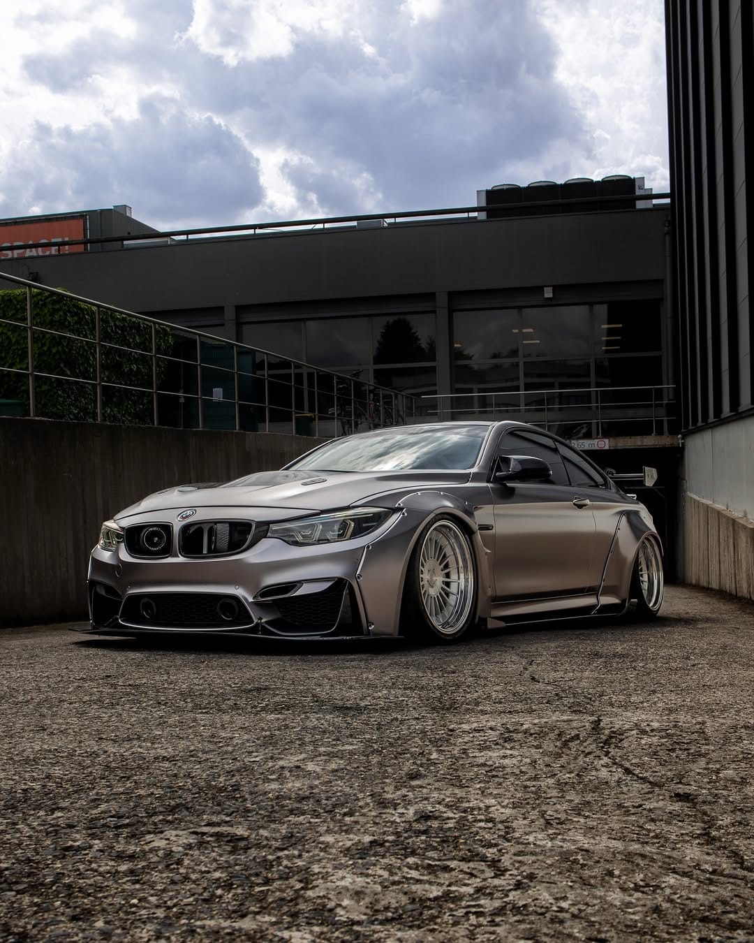 Post 6 by 💨Liberty Walk - Gunsmoke M4💨 on Instagram (carousel)