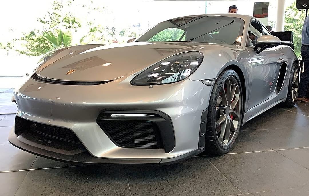 Post 2 by AMOTOR.CL on Instagram (carousel)