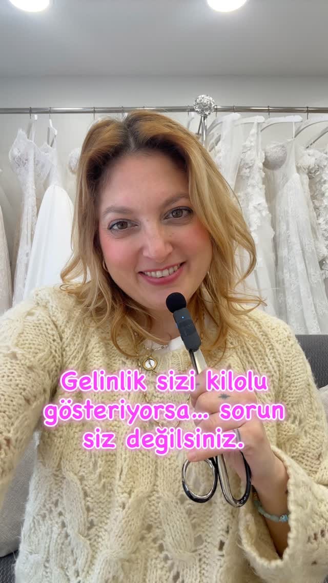 Post 10 by Nehir Tayman Couture on Instagram (video)