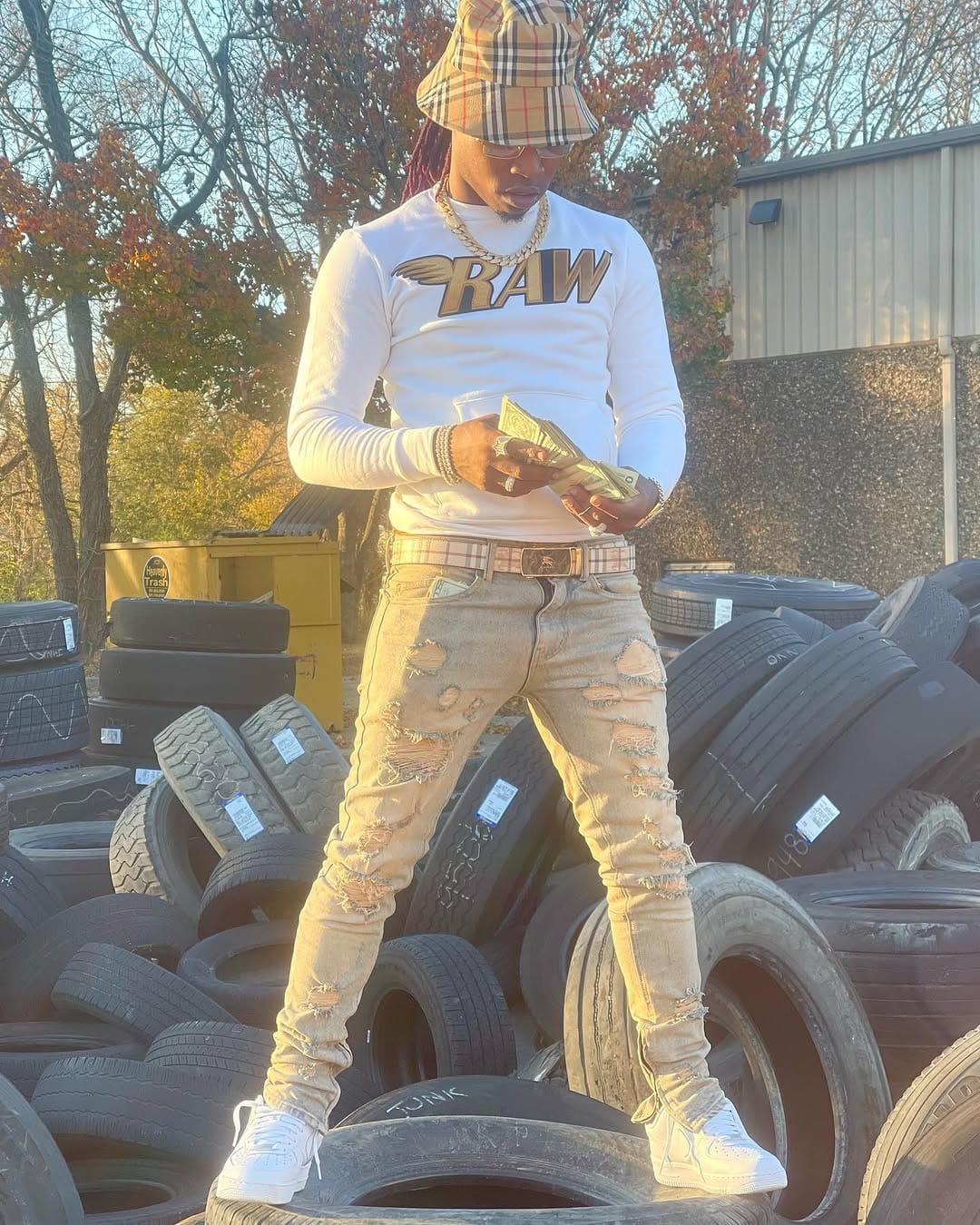 Post 8 by The Real Dooby Racks 🏧 on Instagram (carousel)