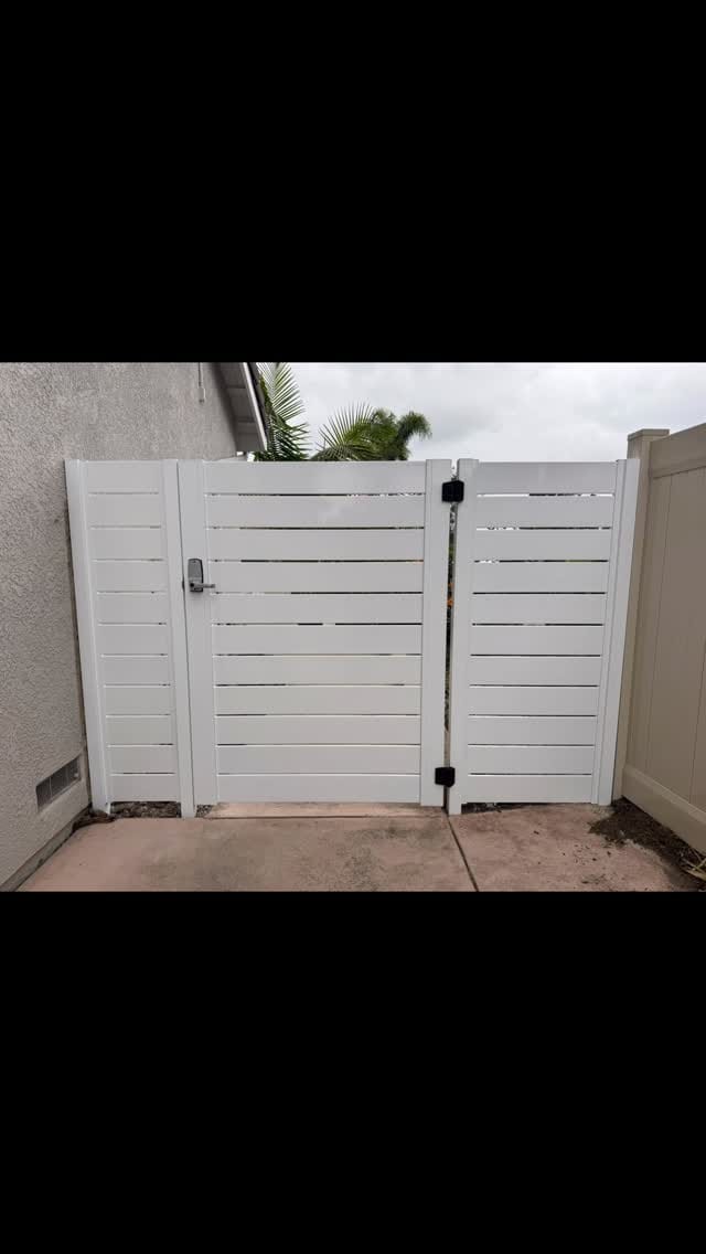 Post 2 by Vinyl Pro Fence on Instagram (video)