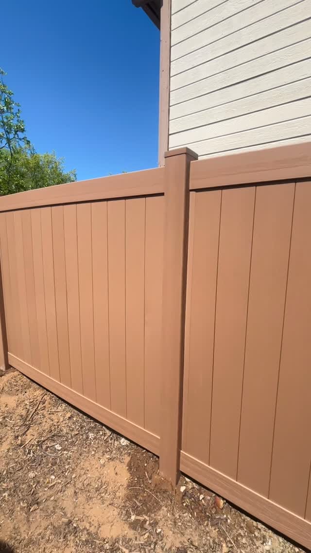 Post 3 by Vinyl Pro Fence on Instagram (video)