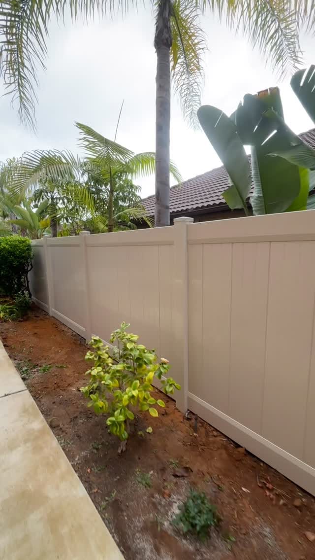 Post 4 by Vinyl Pro Fence on Instagram (video)