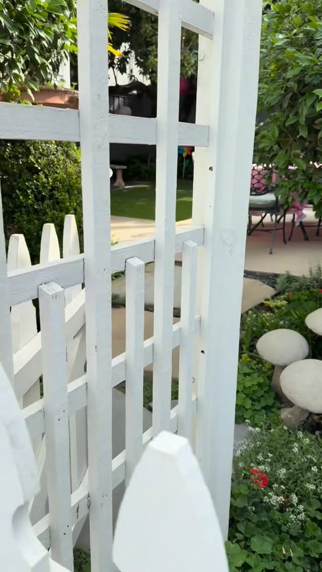 Post 8 by Pam Kelley Design on Instagram (video)