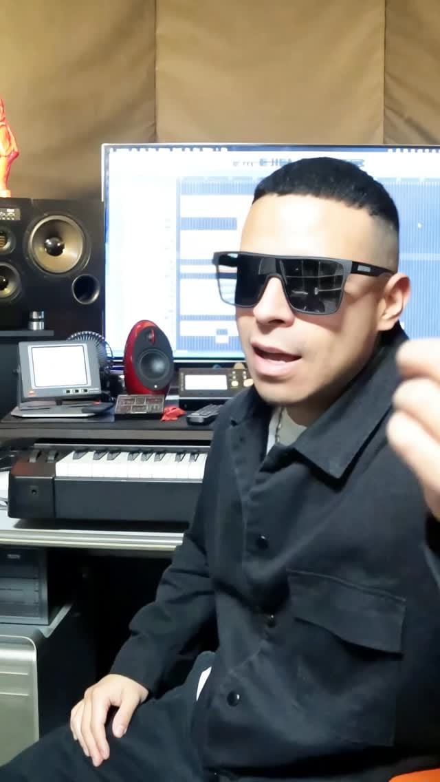 Post 6 by Gustavo Villarreal on Instagram (video)