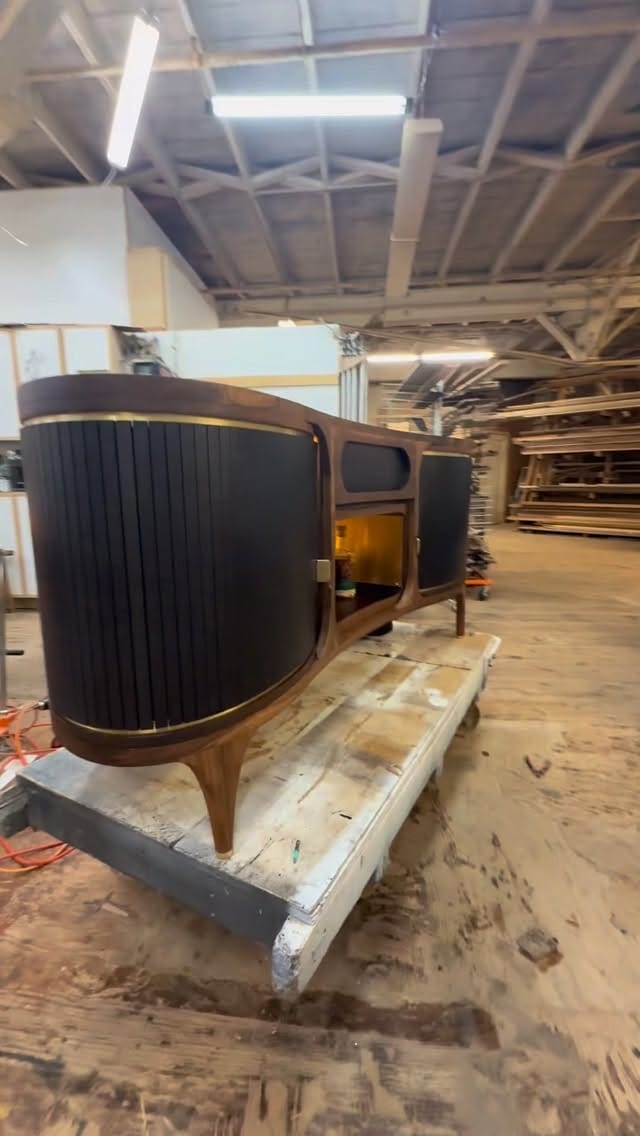 Post 9 by Erik Needham Woodworks on Instagram (video)