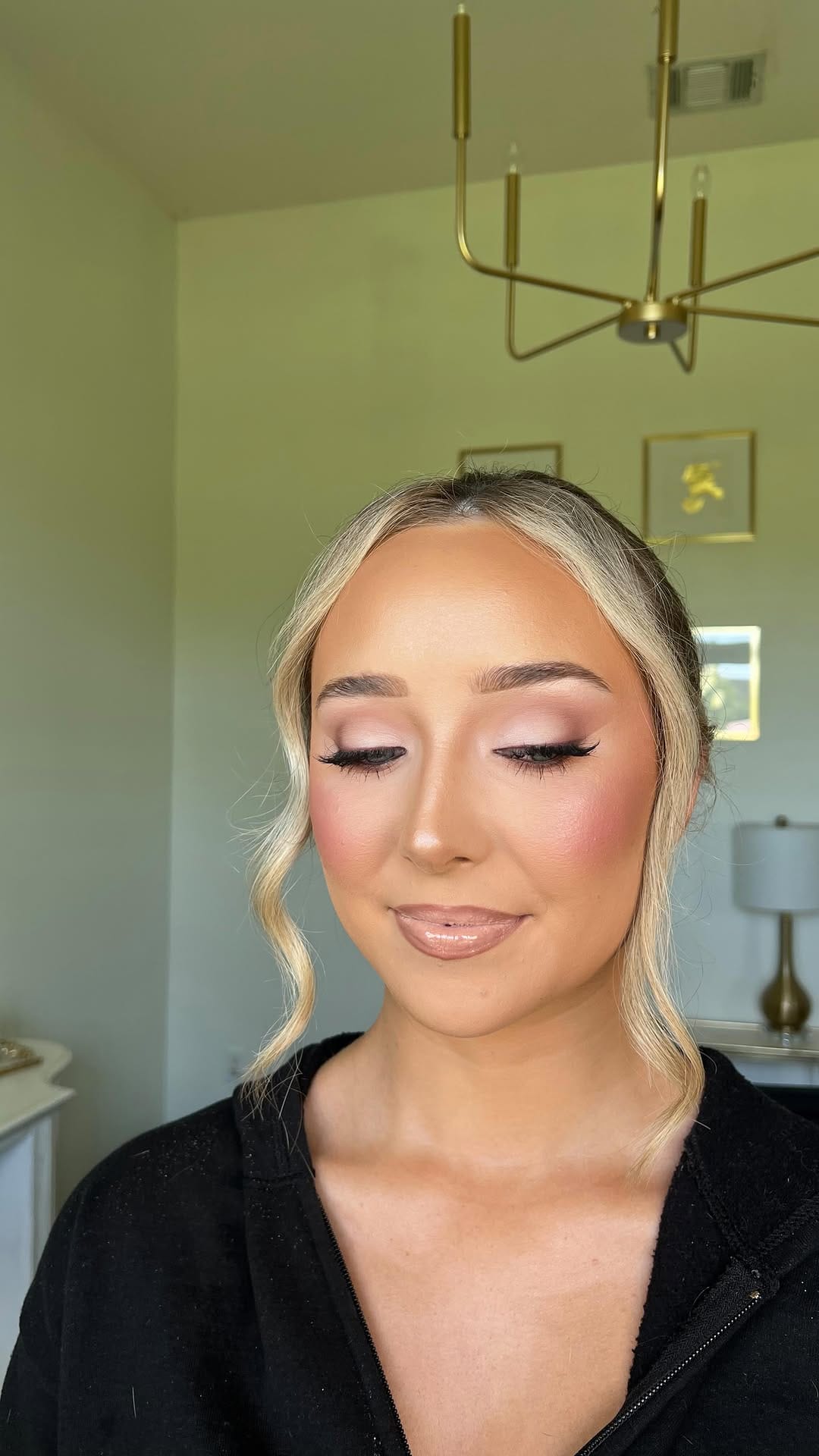 Post 1 by Lexie Grace Martin | Louisiana Makeup Artist on Instagram (video)