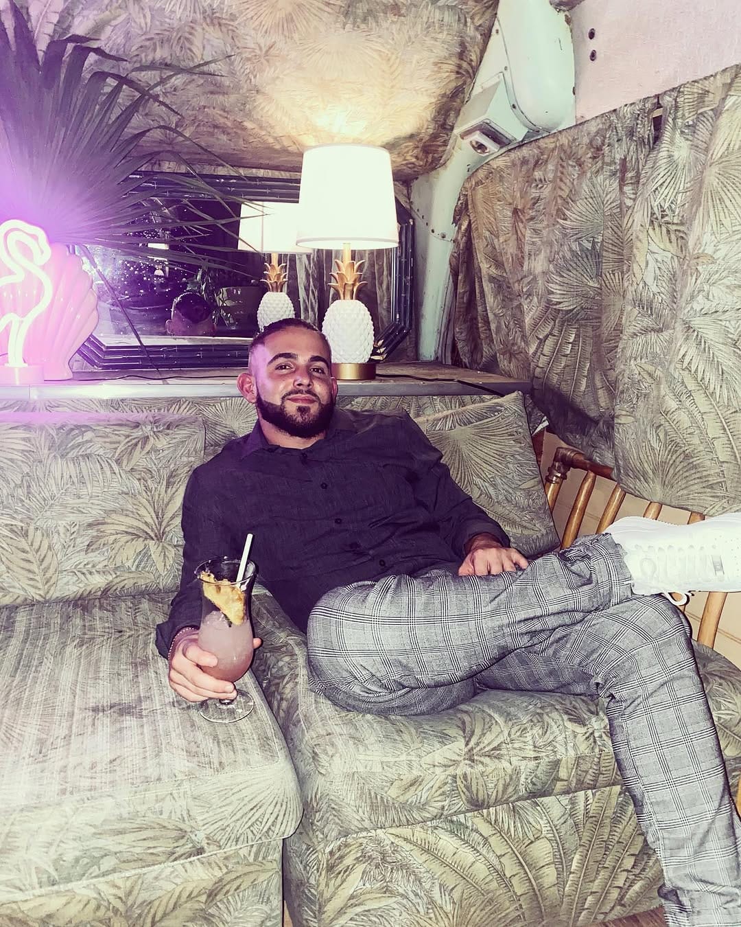 Post 4 by Coto on Instagram (carousel)