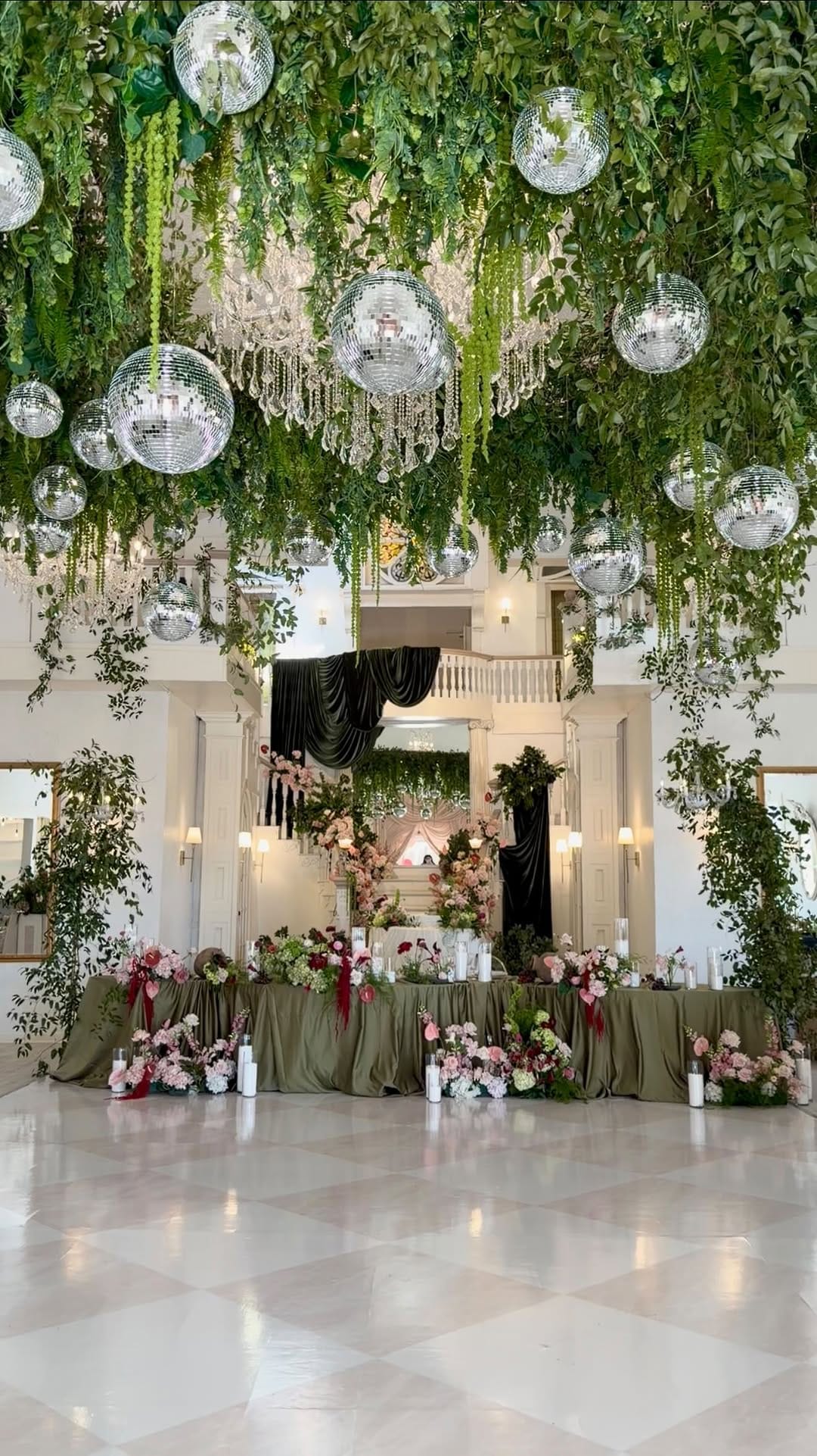 Post 8 by Heaven On Earth Oaks on Instagram (video)