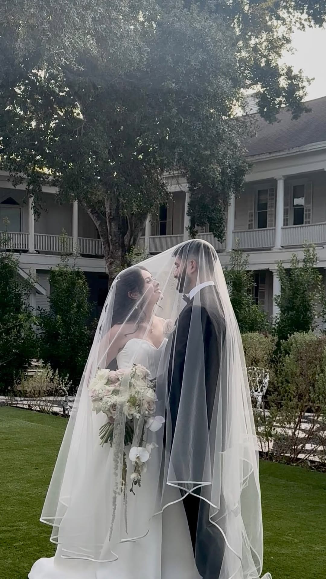 Post 4 by Heaven On Earth Oaks on Instagram (video)