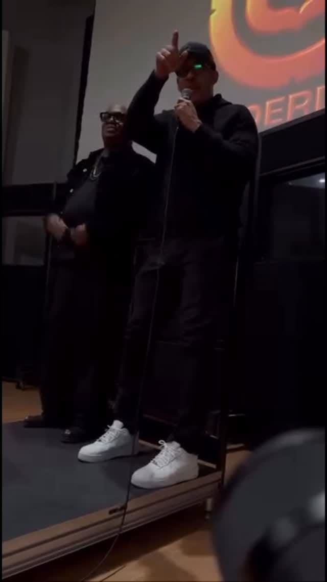 Post 6 by Mike Daley on Instagram (video)
