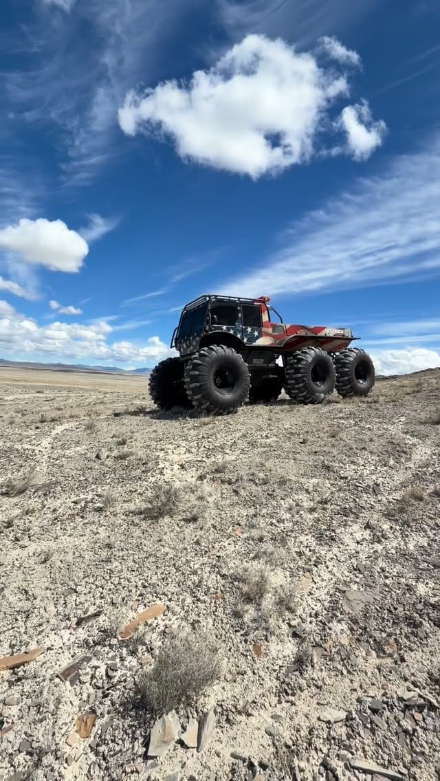 Post 8 by TUT TRUCK on Instagram (video)