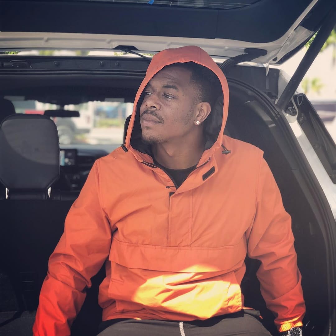 Post 5 by Kalil Williams on Instagram (carousel)