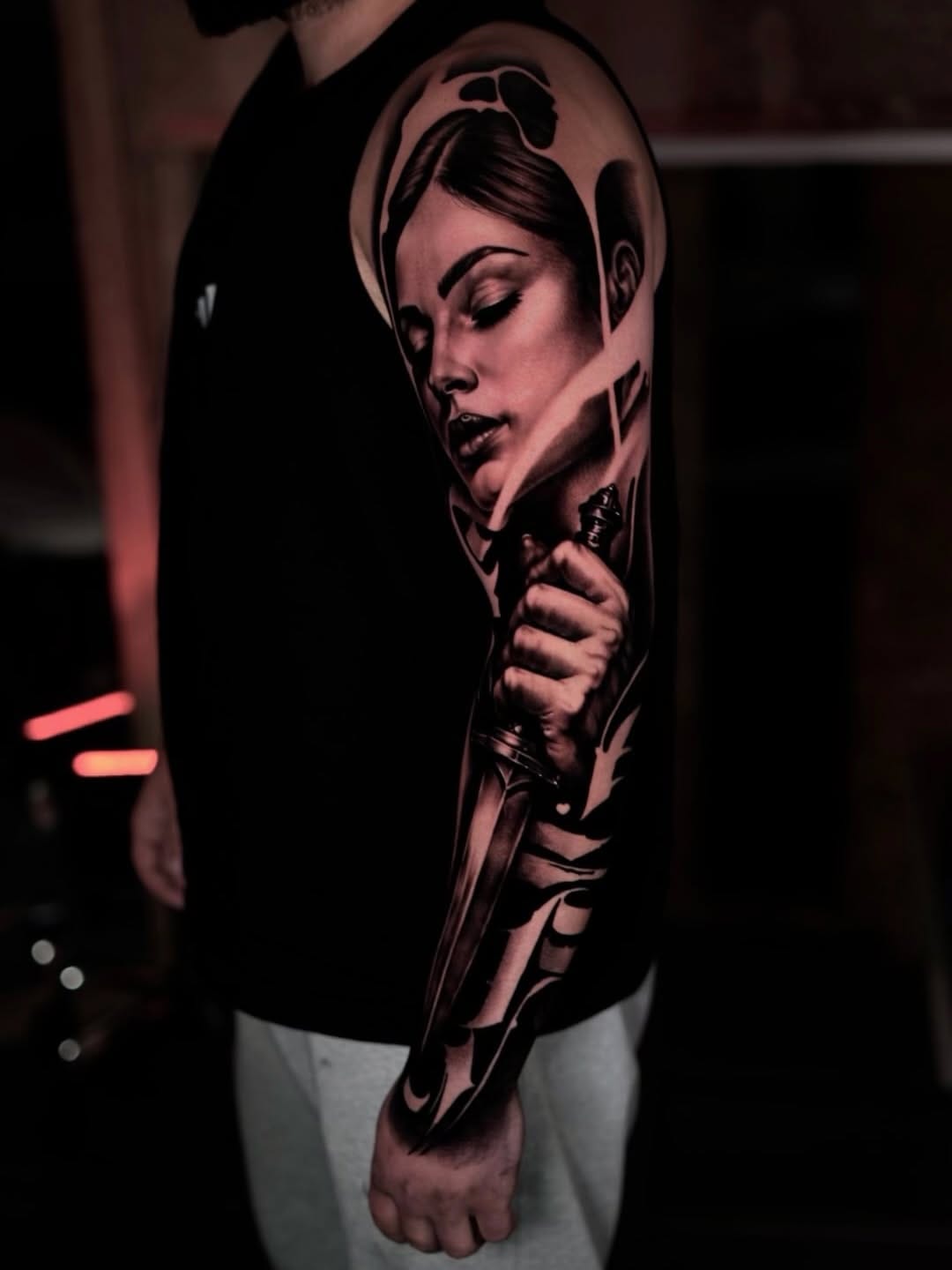 Post 1 by 𝚃𝚎𝚕𝚖𝚊𝚗 𝙴𝚖𝚒𝚗𝚕𝚒 on Instagram (carousel)