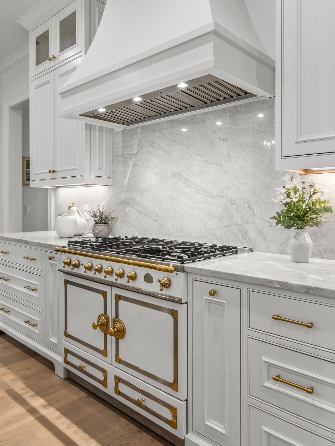 Post 8 by SARAH YERGER INTERIORS on Instagram (carousel)
