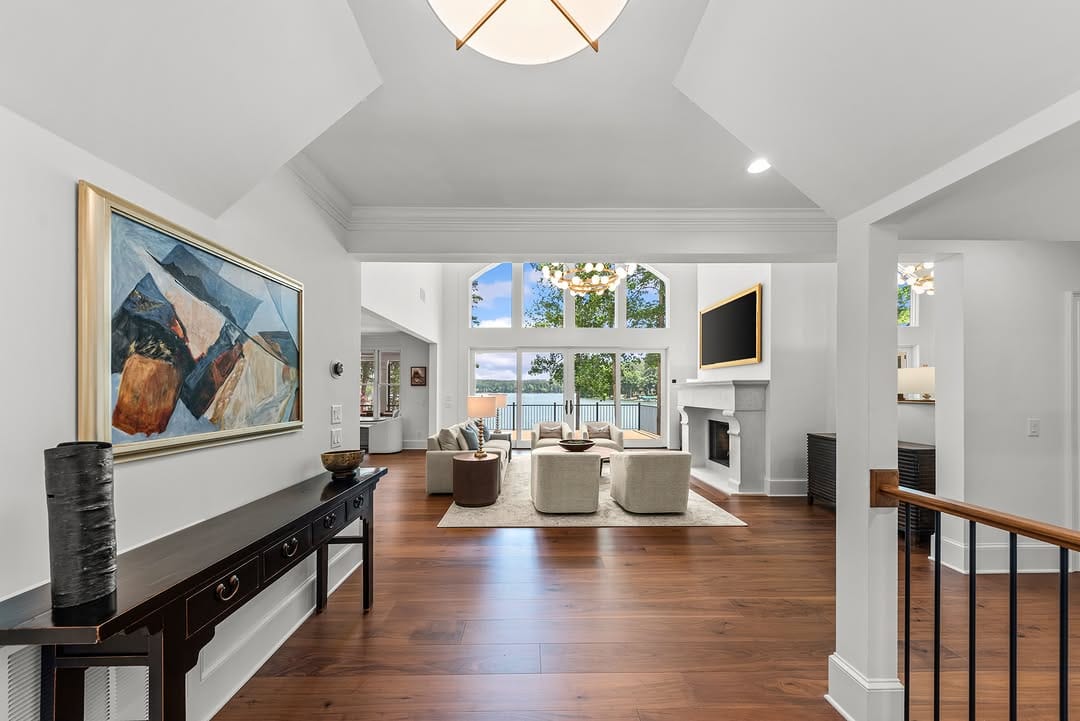 Post 4 by SARAH YERGER INTERIORS on Instagram (carousel)