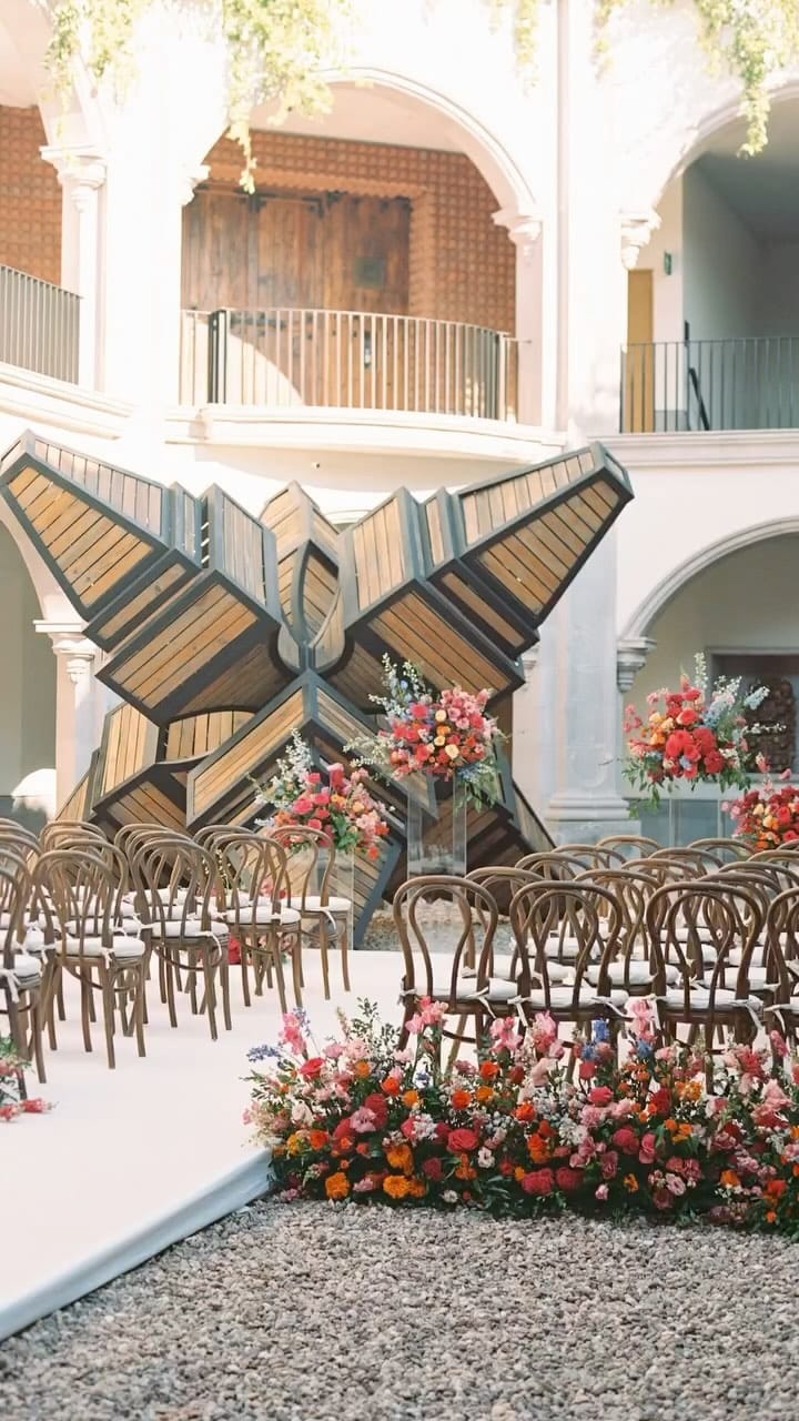Post 9 by Dallas Wedding Planning on Instagram (video)