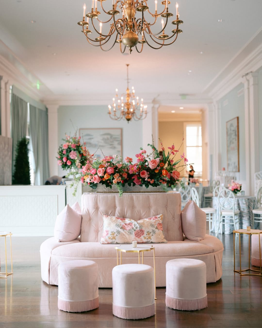 Post 10 by Belle Events on Instagram (carousel)