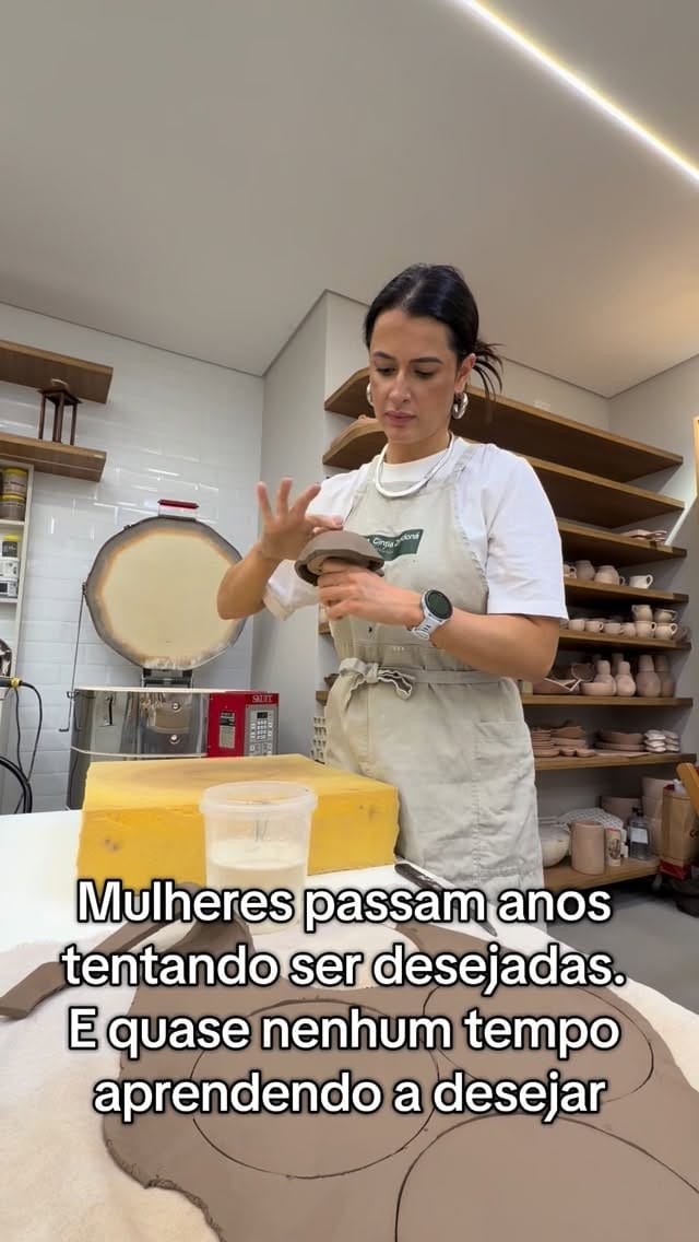 Post 6 by Jéssica Zandoná - Médica Ginecologista e Sexóloga on Instagram (video)