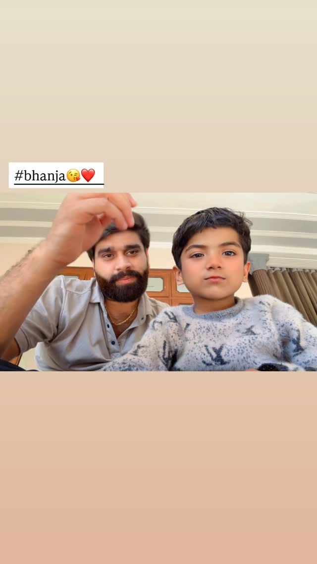 Post 4 by 𝐍𝐢𝐓𝐢𝐬𝐡 𝐂𝐡𝐚𝐧𝐝𝐞𝐥 (𝐆𝐮𝐫𝐣𝐚𝐫) on Instagram (video)