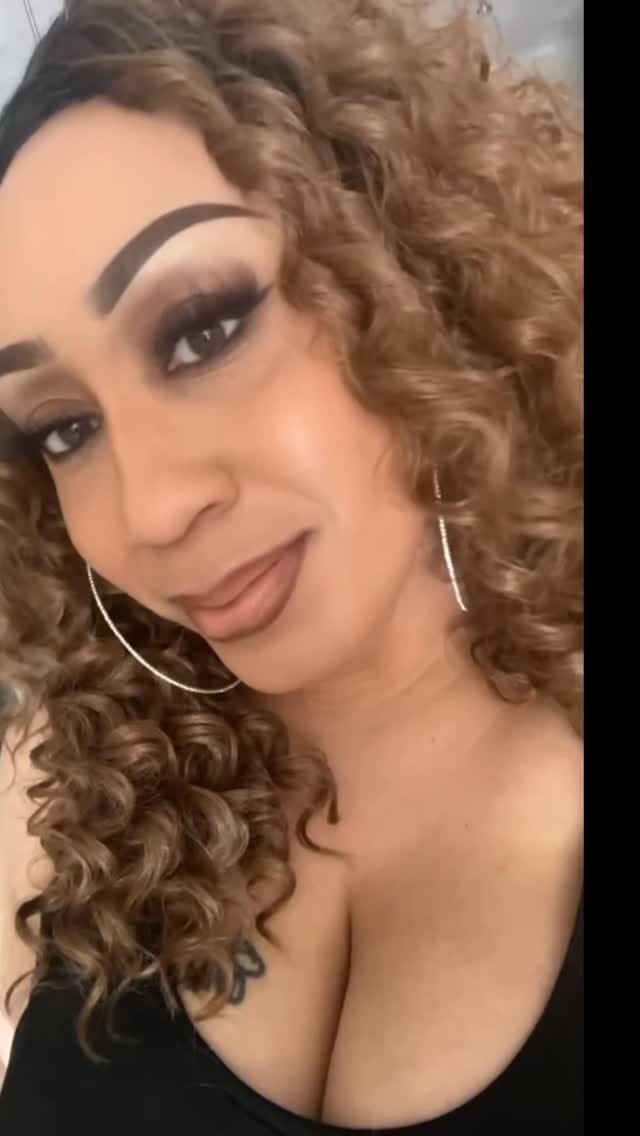 Post 1 by Pure Glamour Beauty on Instagram (video)