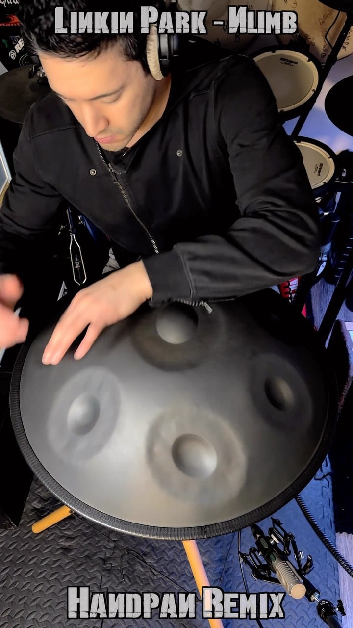Post 8 by David Akira Fertello on Instagram (video)