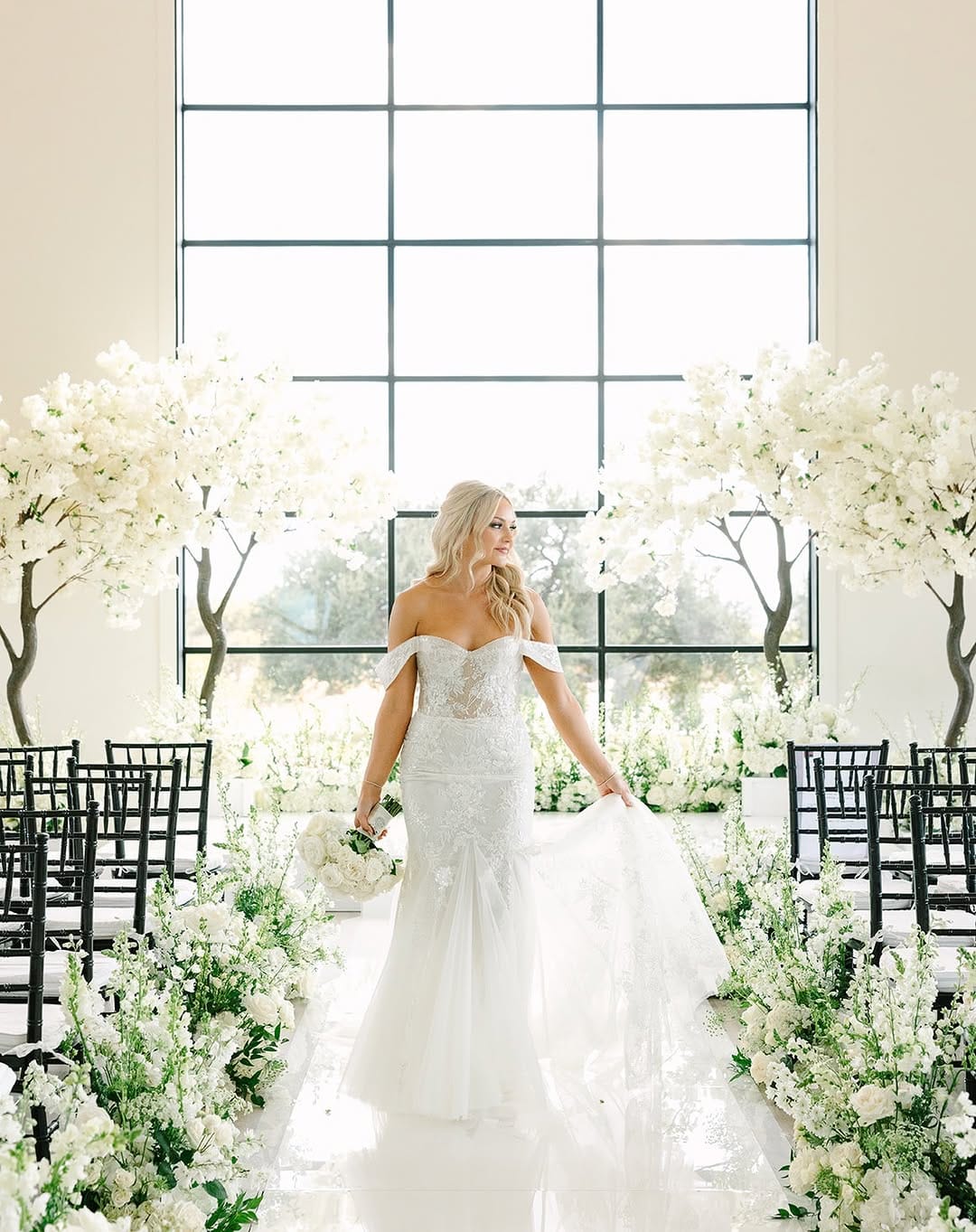 Post 9 by Ashley Nicole Affair Weddings on Instagram (image)