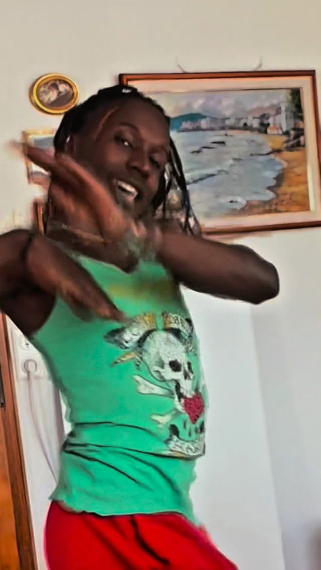 Post 6 by maui on Instagram (video)