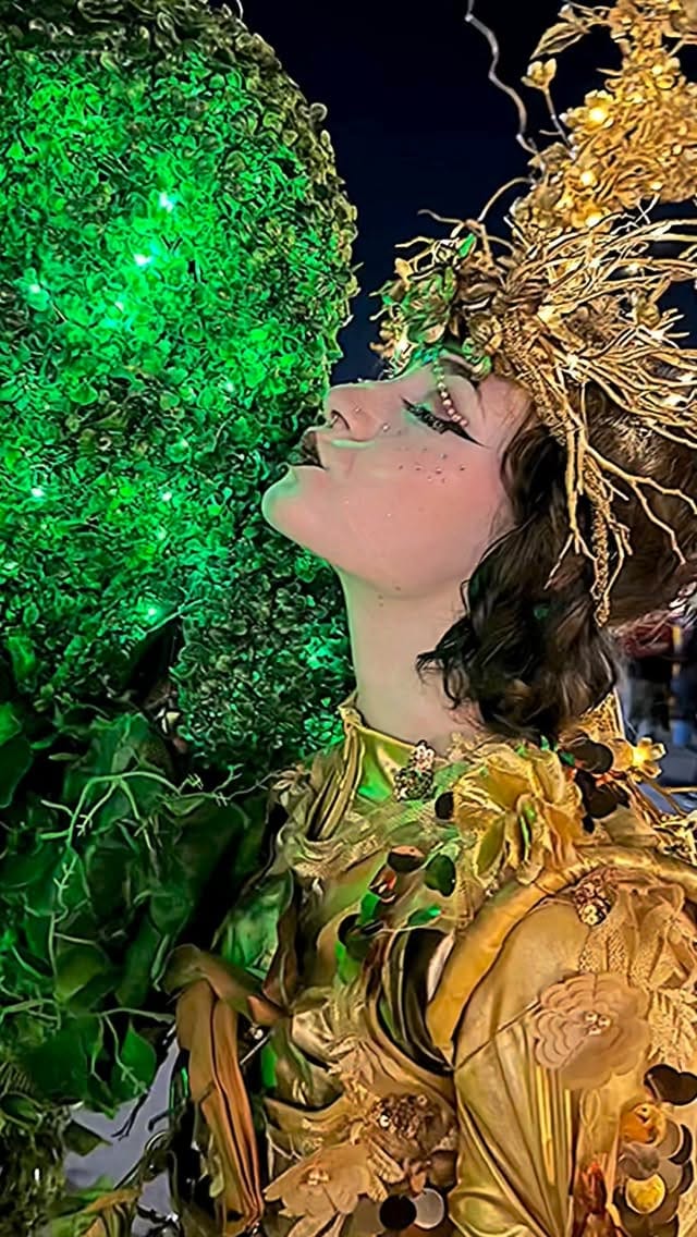 Post 10 by Earth Circus Productions on Instagram (video)