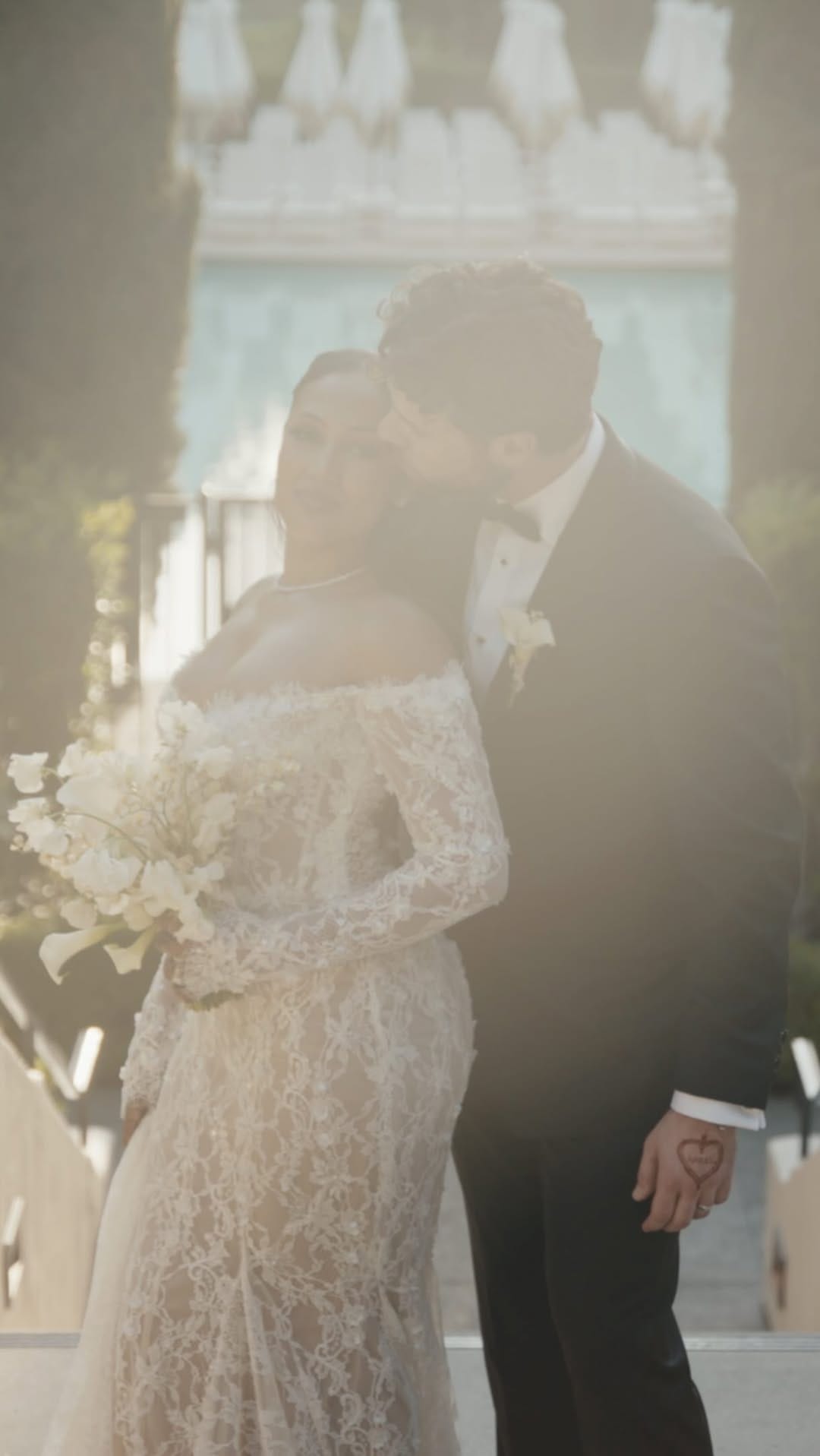 Post 2 by Lavish & Co. on Instagram (video)