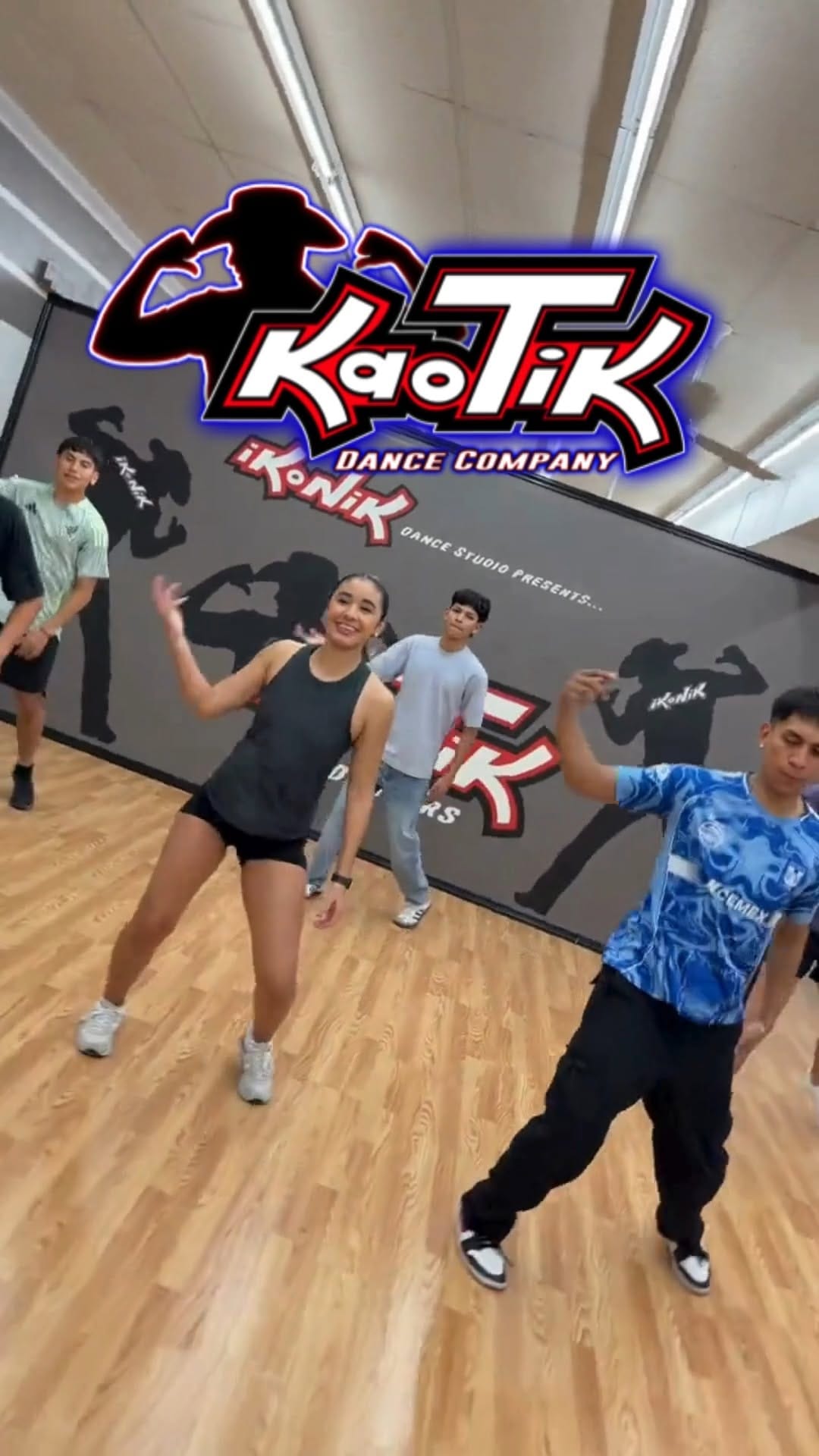 Post 8 by Houston Quinceanera on Instagram (video)