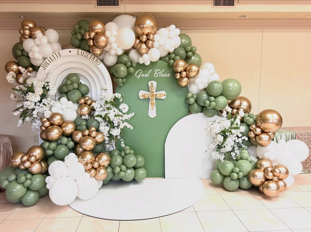 Post 5 by Laura's Balloons Decorations on Instagram (image)