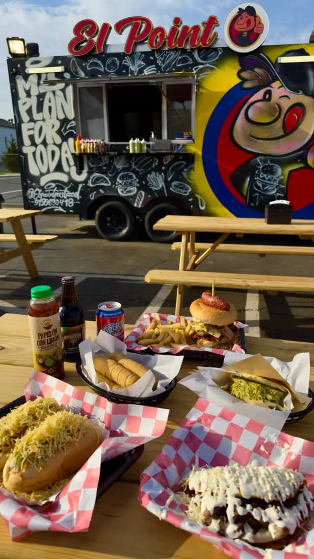 Post 10 by El Point Authentic Venezuelan Fast Food Kansas City. on Instagram (video)