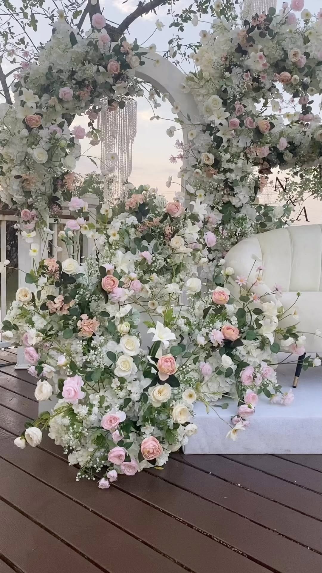 Post 9 by Weddings By Mia Mikhail on Instagram (video)
