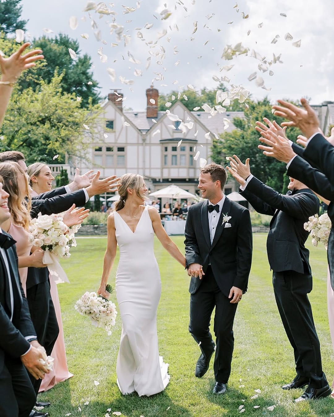 Post 9 by Aisle & Co. Ohio | North Carolina | Italy | Wedding Planner on Instagram (image)