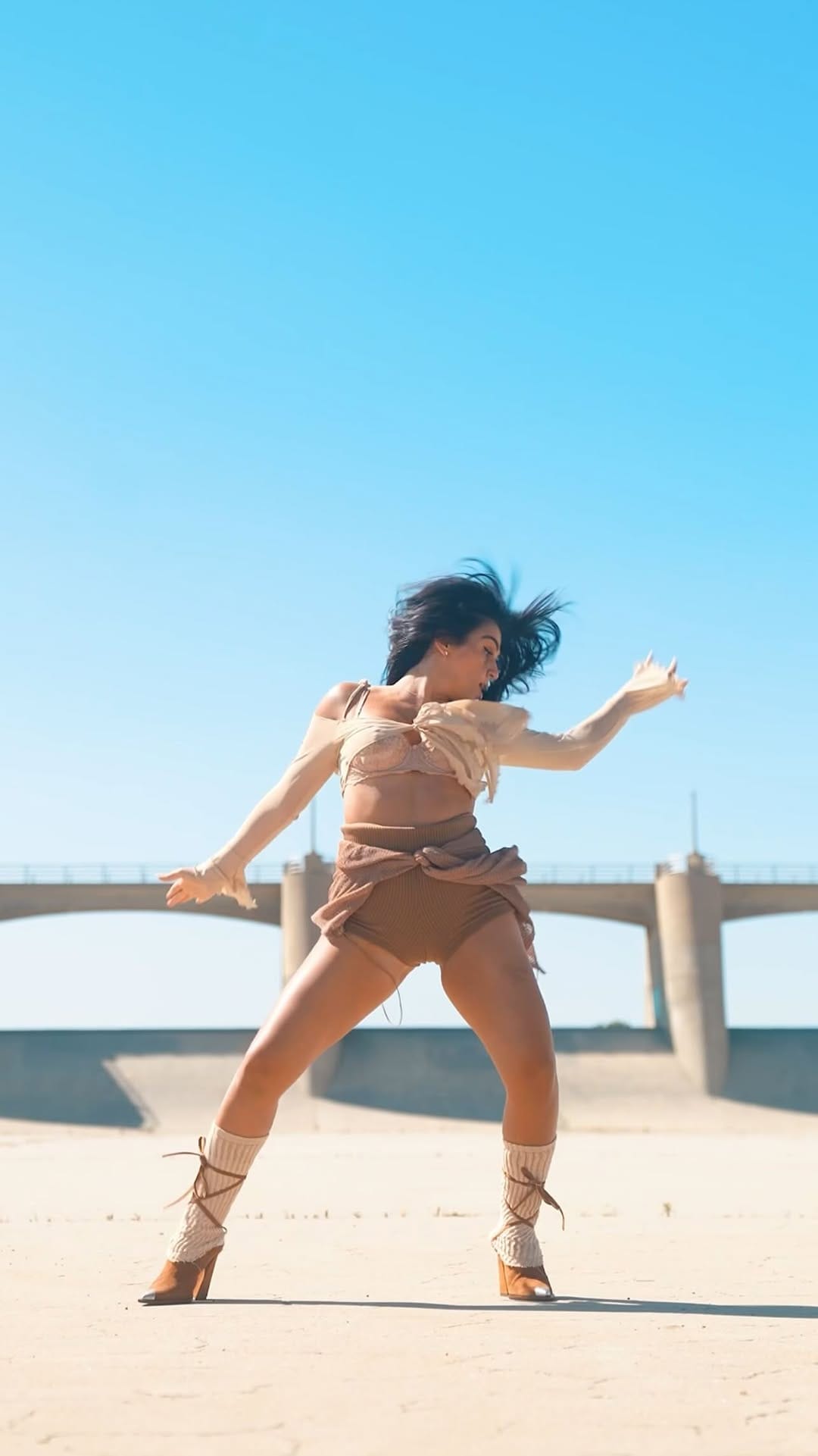 Post 9 by Eden Shimon on Instagram (video)
