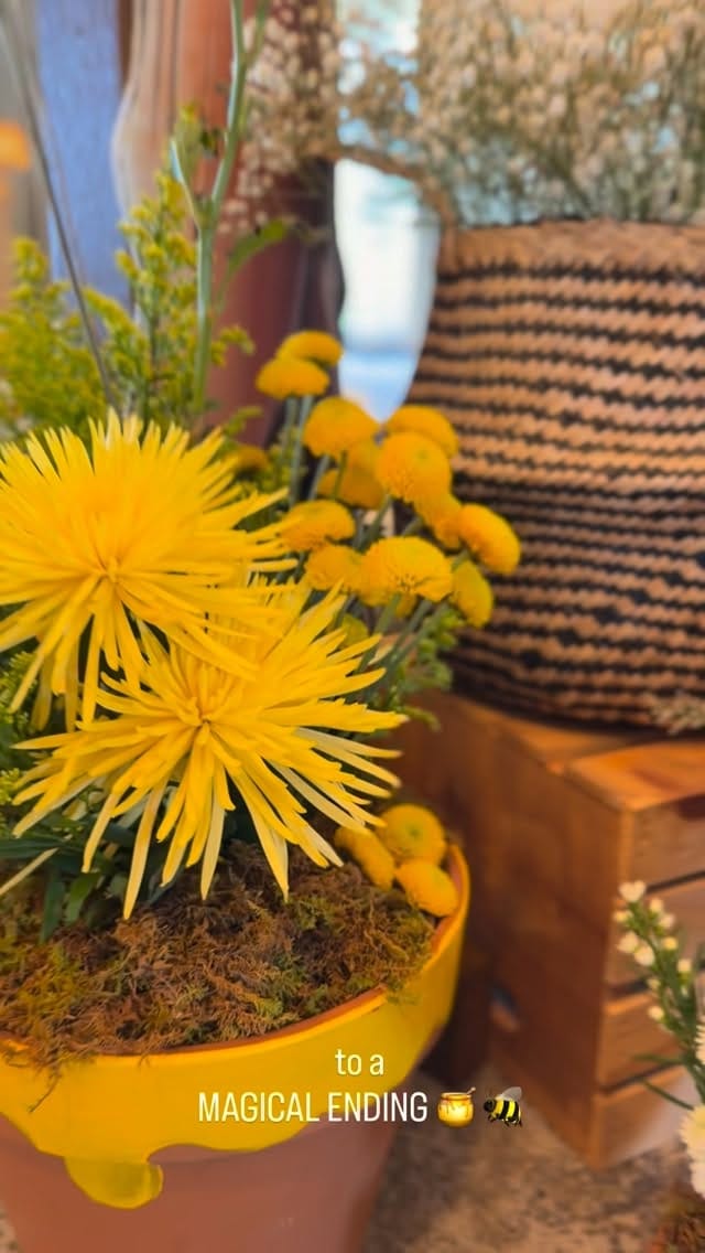 Post 3 by Artsy Party Styling on Instagram (video)