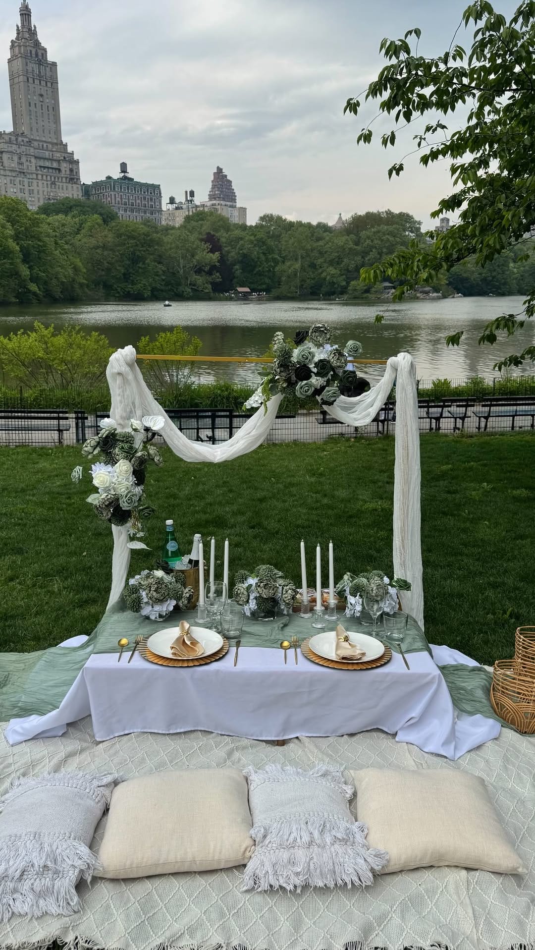 Post 3 by Aligo | luxury picnic & event on Instagram (video)