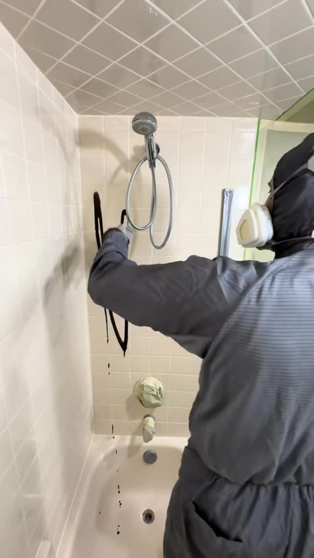 Post 6 by Bathtub Reglazing Specialist on Instagram (video)