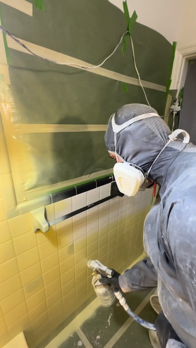 Post 9 by Bathtub Reglazing Specialist on Instagram (video)