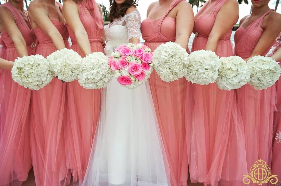 Post 9 by Happily Ever After on Instagram (image)