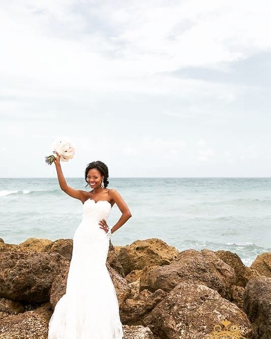 Post 6 by Happily Ever After on Instagram (image)